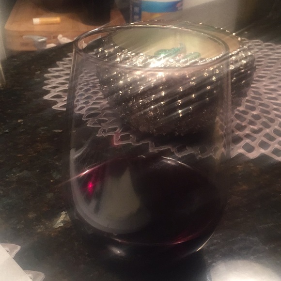 Meet your Posher, Melissa - Picture 1 of 1